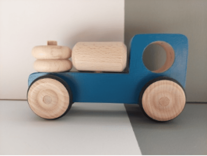 Camion en bois