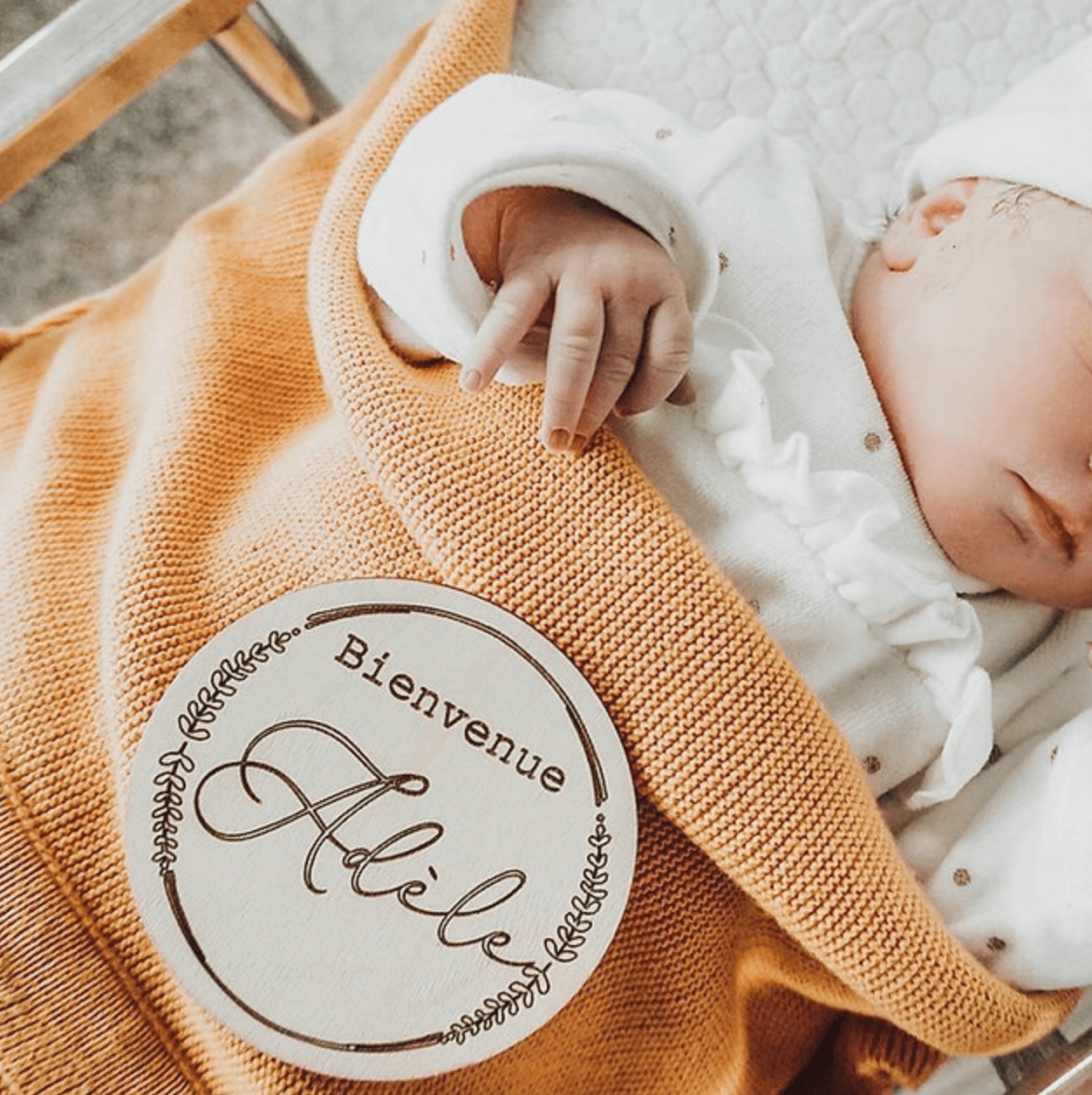 BBASILIYSD Hello World - Panneau d'annonce de naissance en bois -  Accessoires pour bébé - Photographie - Enregistrement de naissance - Cartes  de