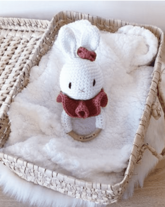 Hochet crochet lapin 